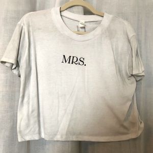 Mrs cropped tshirt